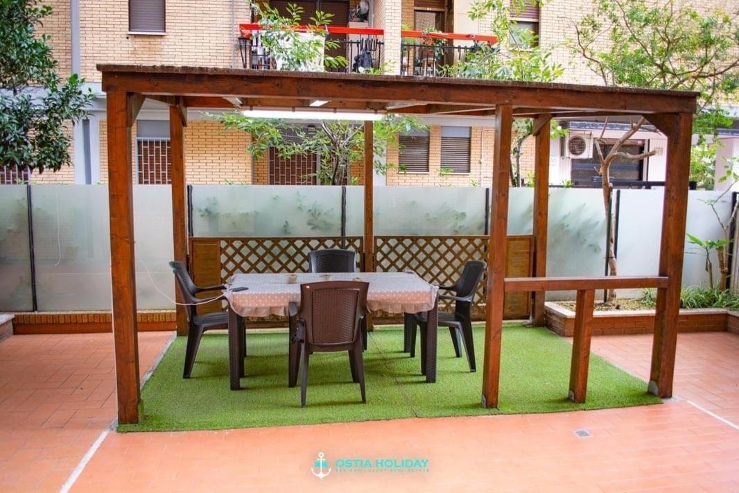 Appartamento The Garden ลิโด ดิ ออสเตีย ภายนอก รูปภาพ